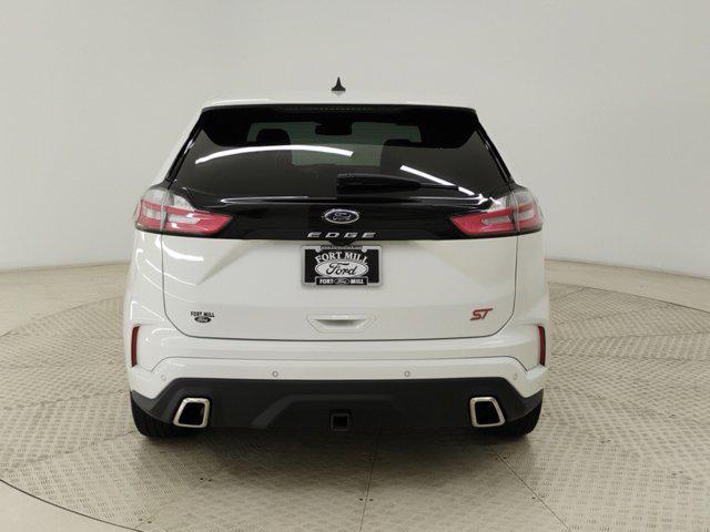 2022 ford edge st