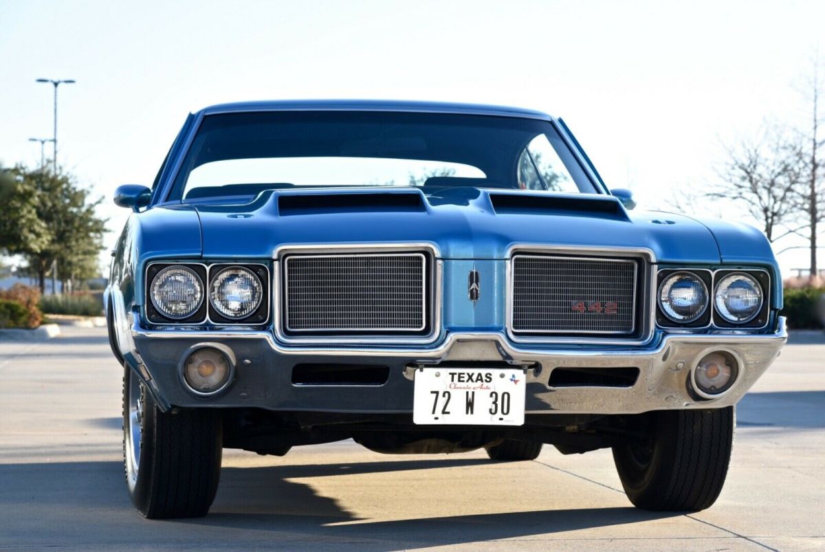 1972 442 w-30