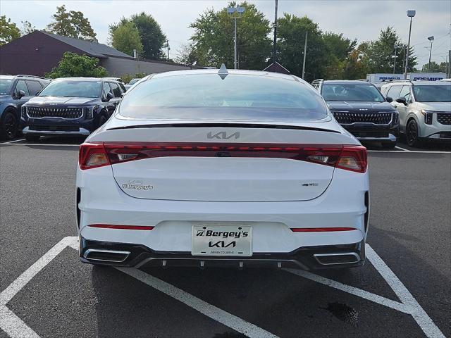 2024 kia k5 gt-line