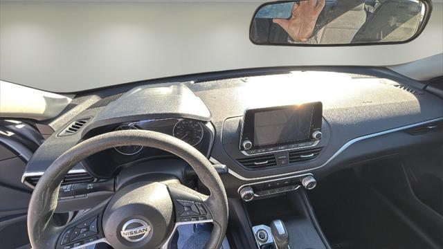 2022 nissan altima 2.5 sv