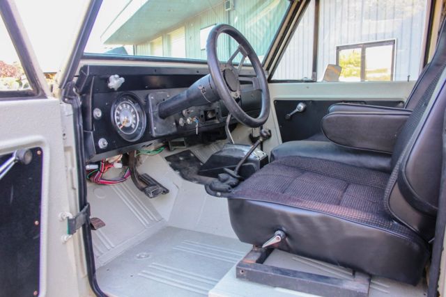 1970 ford early bronco - lifted half cab 4x4 "desert storm"