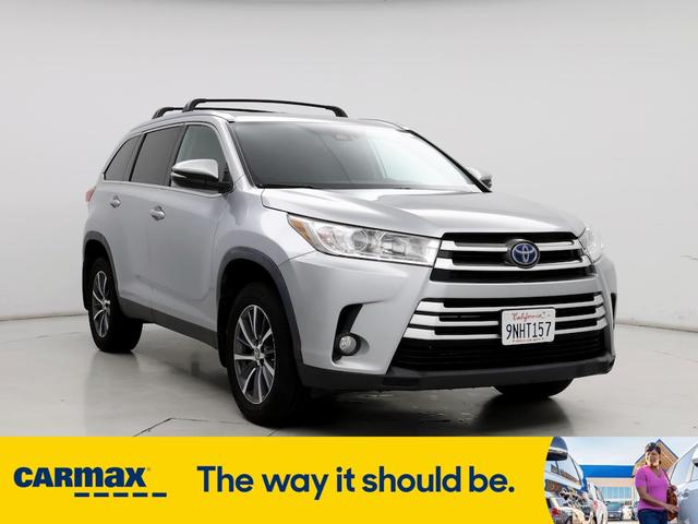 2019 toyota highlander hybrid xle