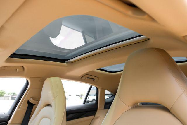 2018 porsche panamera base
