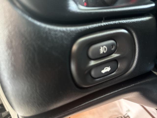 2000 chevrolet corvette base