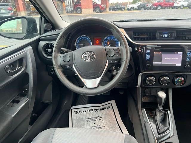 2017 toyota corolla se