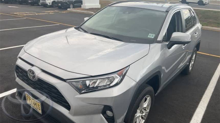 2021 toyota rav4 xle