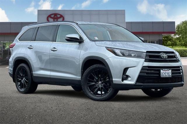 2019 toyota highlander se
