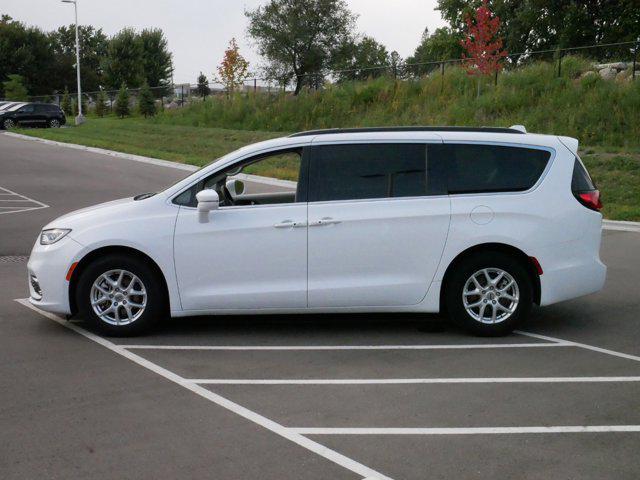2022 chrysler pacifica touring l