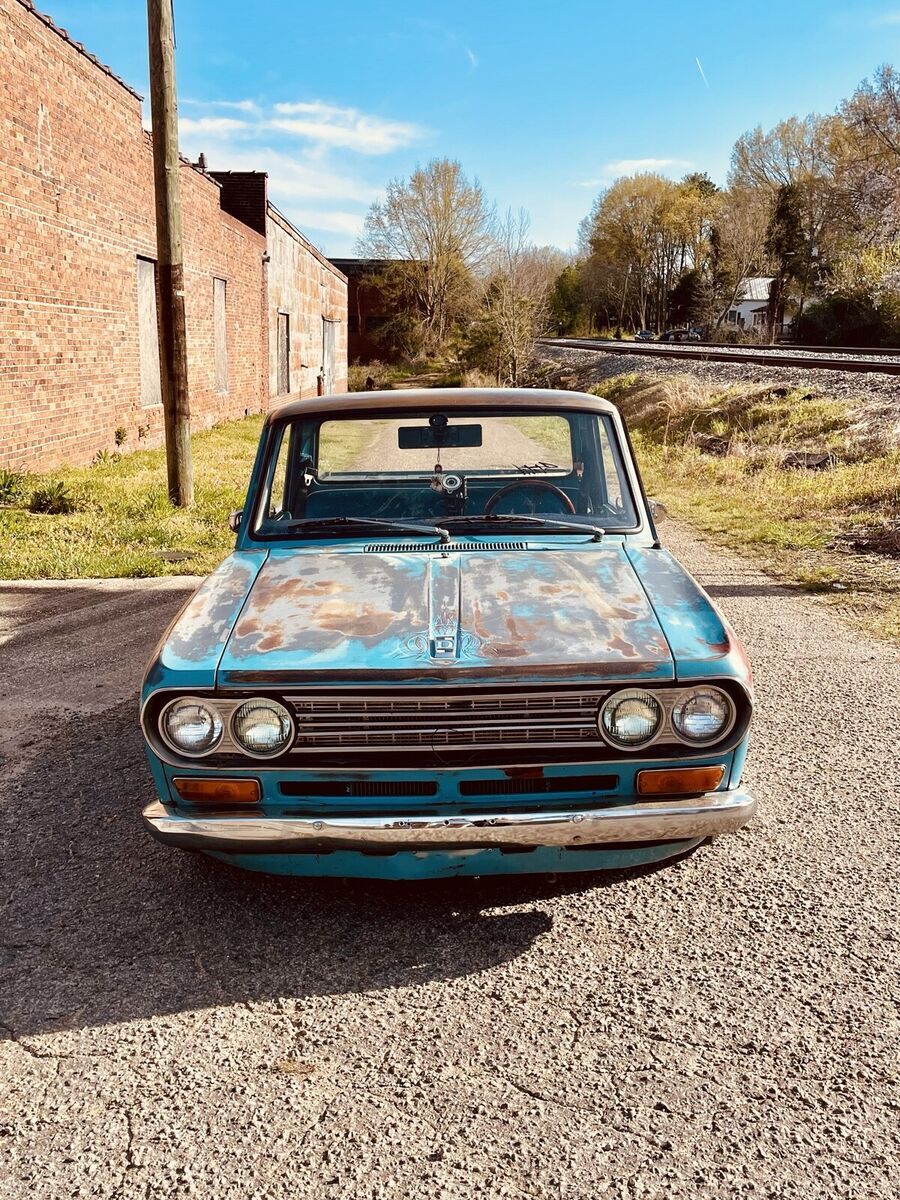 1970 datsun 1600 blue 1600