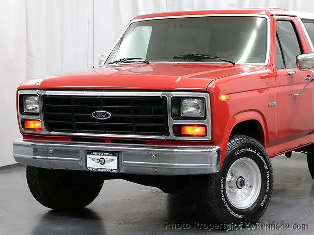 u100 low miles 2 dr manual gasoline 4.9l straight 6 cyl red