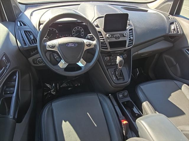 2022 ford transit connect base