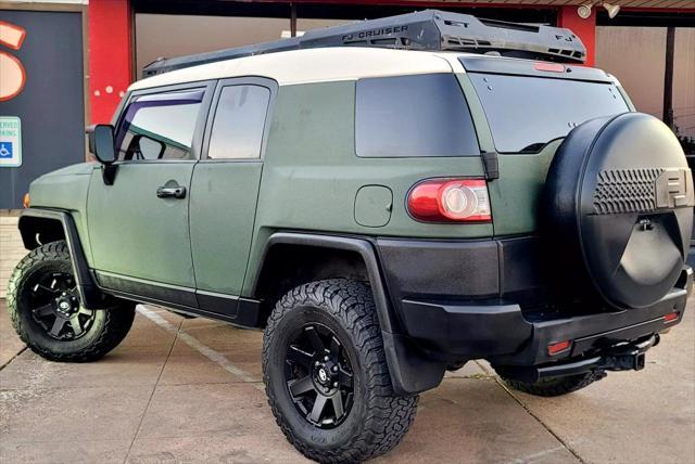 2014 toyota fj cruiser base
