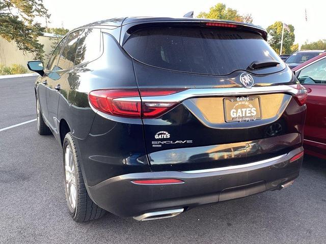 2021 buick enclave essence
