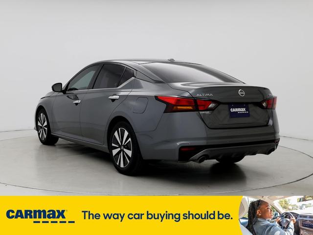 2020 nissan altima sv