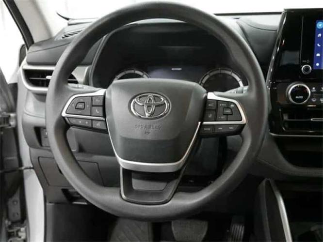 2023 toyota highlander l in saint cloud, minnesota