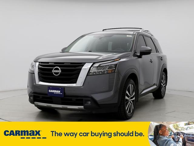 2022 nissan pathfinder platinum