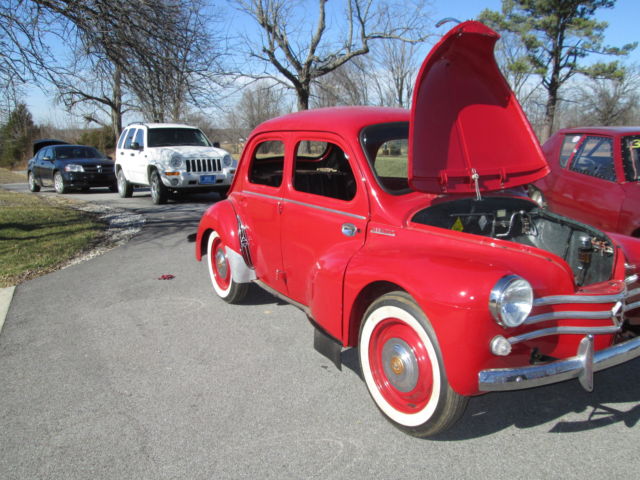 1960 renault 4-cv