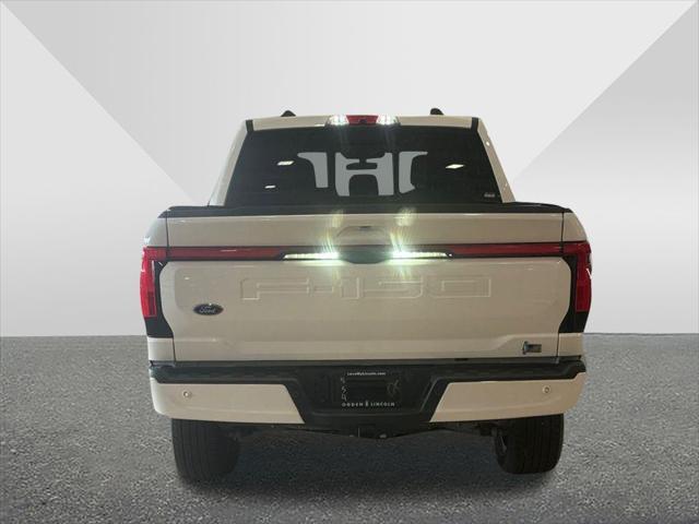 2023 ford f-150 lightning lariat