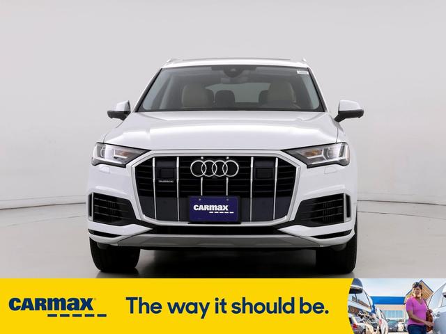 2023 audi q7 premium plus