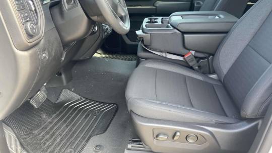 new 2025 chevrolet silverado 2500hd custom crew cab standard bed 4wd