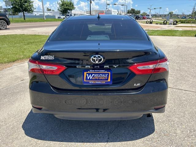 2020 toyota camry le