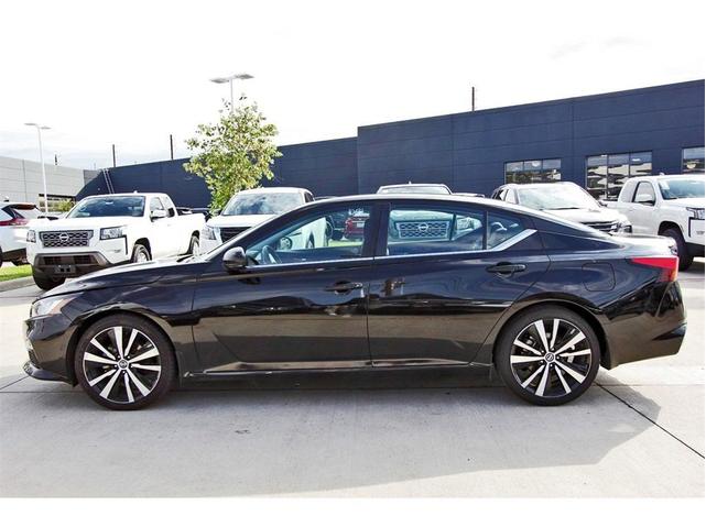 2021 nissan altima 2.0 sr