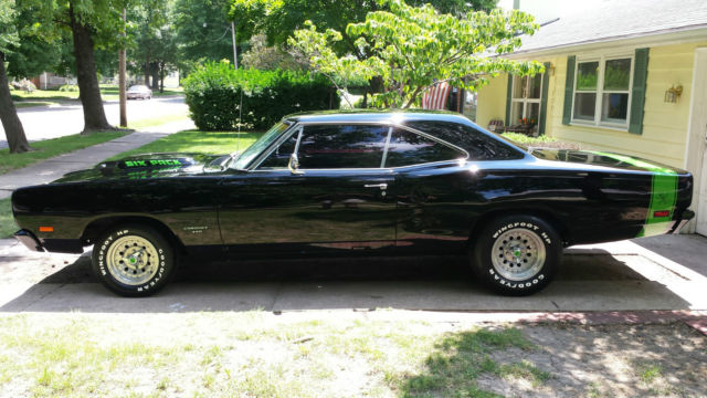 1969 dodge coronet 440 hardtop 2-door 5.2l