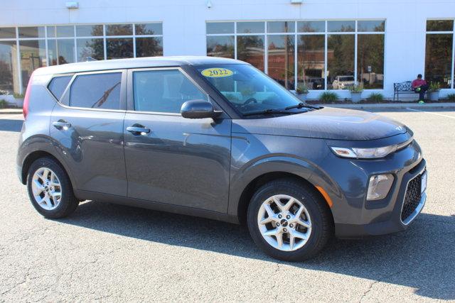 2022 kia soul lx