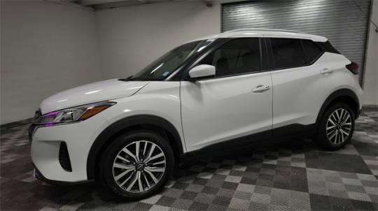 2024 nissan kicks sv