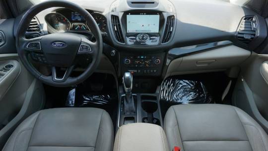 2018 Ford Escape titanium