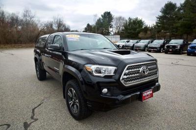 2017 toyota tacoma trd sport 4x4 trd sport 4dr access cab 6.1 ft lb 6m for sale in columbia, connecticut