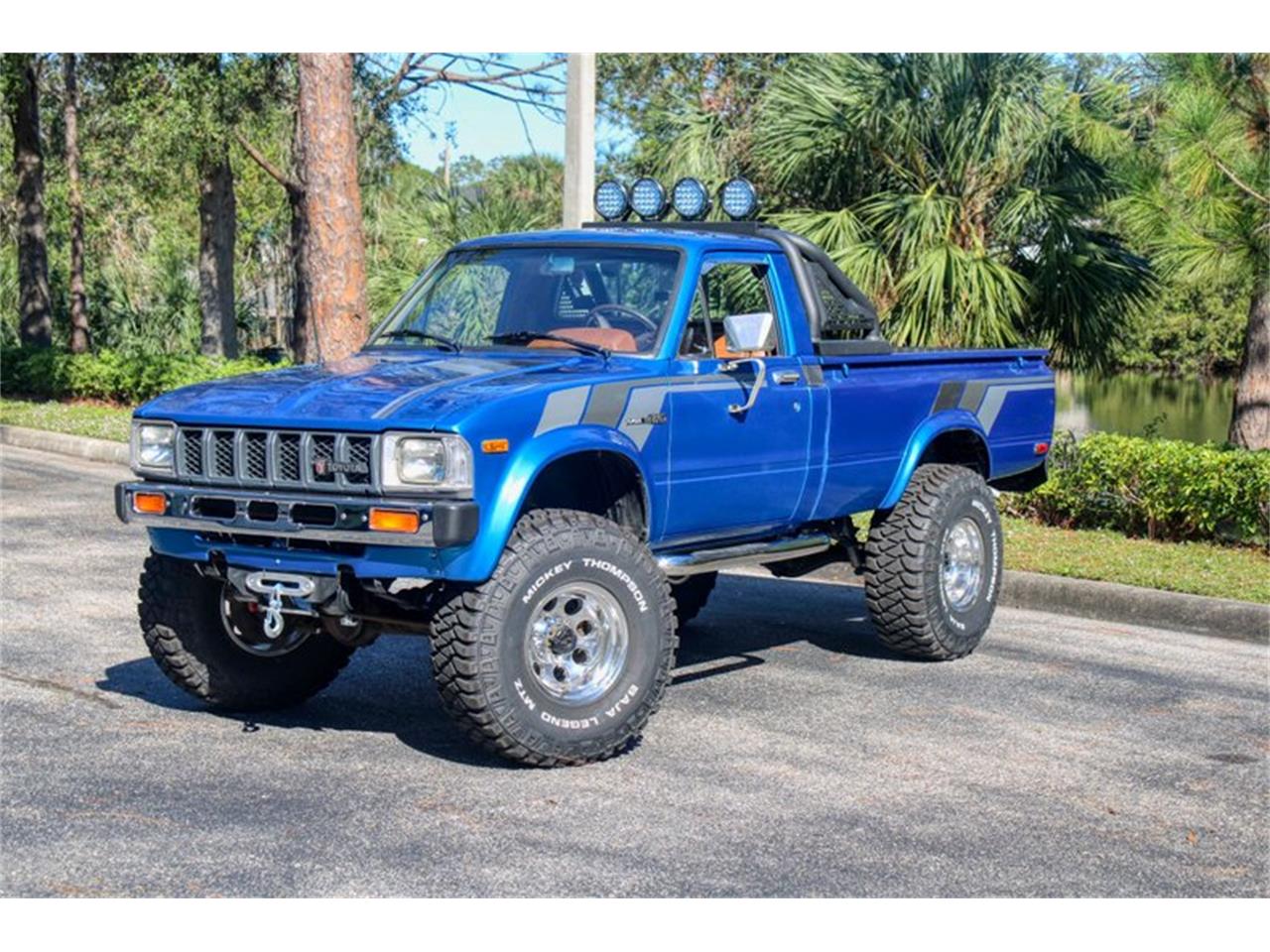1983 toyota sr5