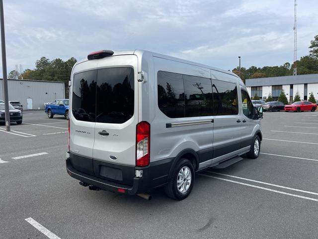 2022 ford transit-350 xlt