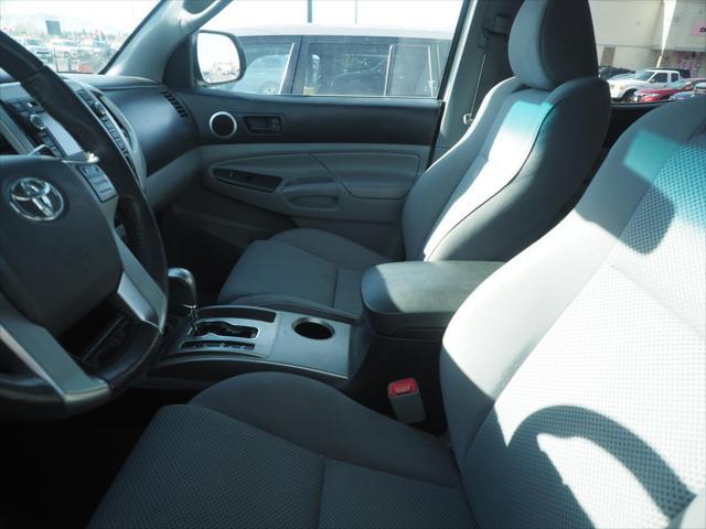 2013 toyota tacoma base