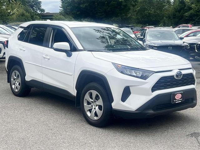 2022 toyota rav4 le