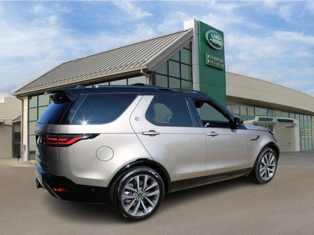 2024 land rover discovery p300 dynamic se
