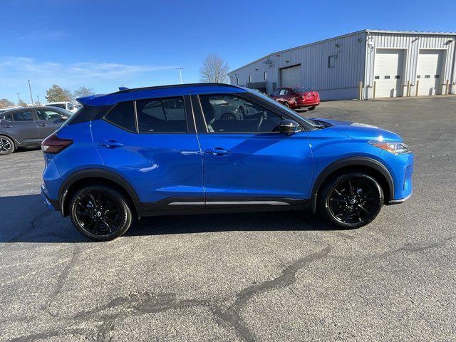 2024 nissan kicks sr