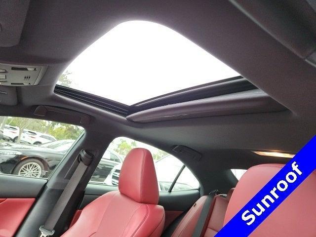 2017 lexus is 200t base