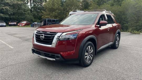2023 Nissan Pathfinder sl