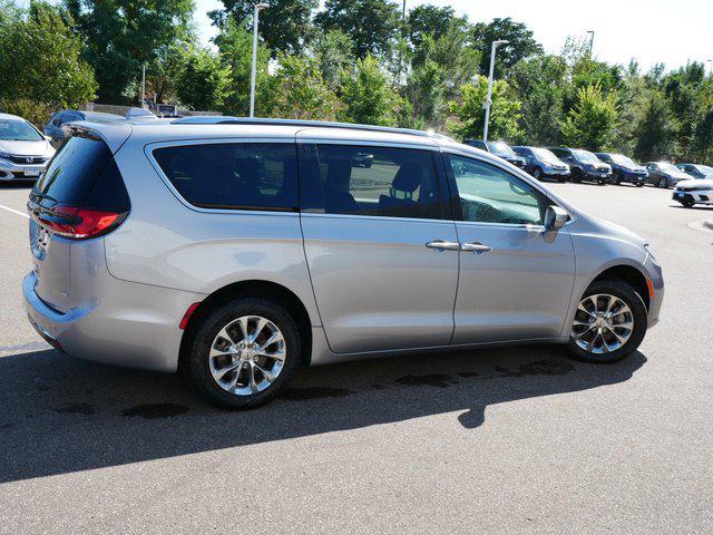 2021 chrysler pacifica touring l