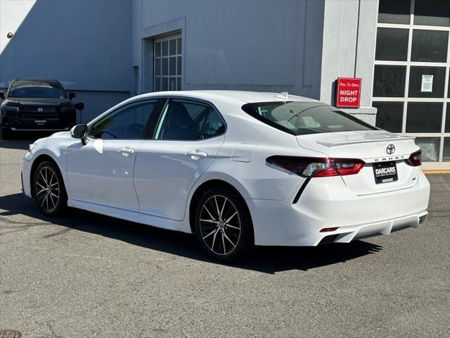 2023 toyota camry se