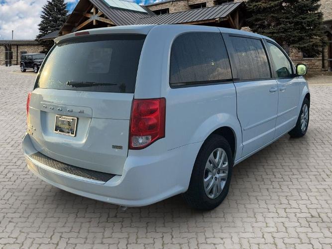 used 2016 dodge grand caravan