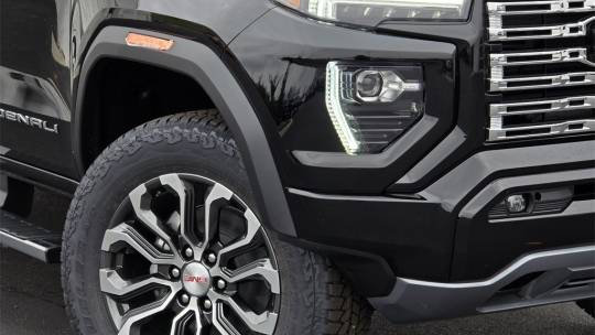2024 GMC Canyon
