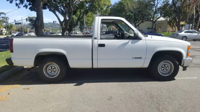 low miles 84k 2nd owner clean title short bed single cab silverado unmolested 92