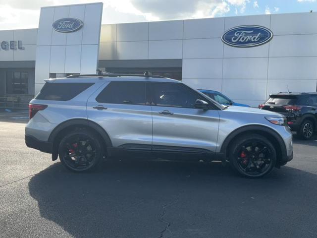 2020 ford explorer st