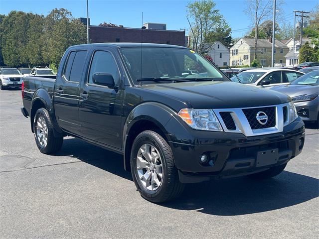 2021 nissan frontier sv