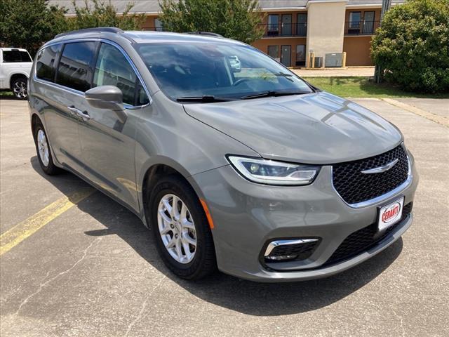 2022 chrysler pacifica touring-l