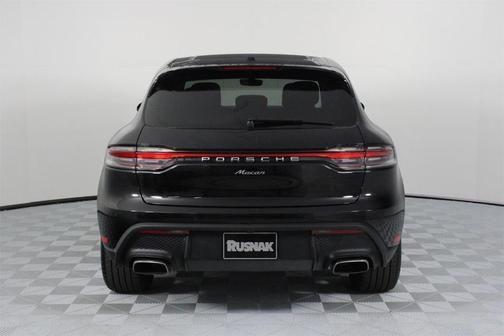 2024 porsche macan