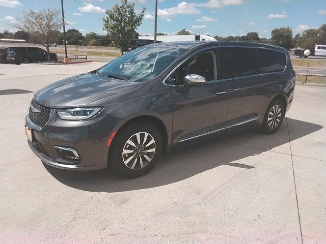 2023 chrysler pacifica hybrid limited