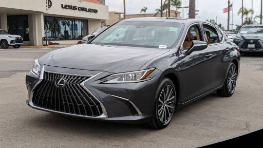 2025 Lexus ES